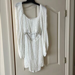 Elegant White Textured Women's Top